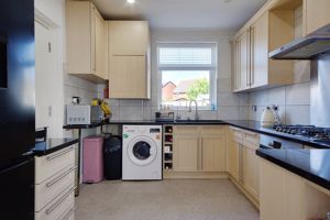 Kitchen- click for photo gallery